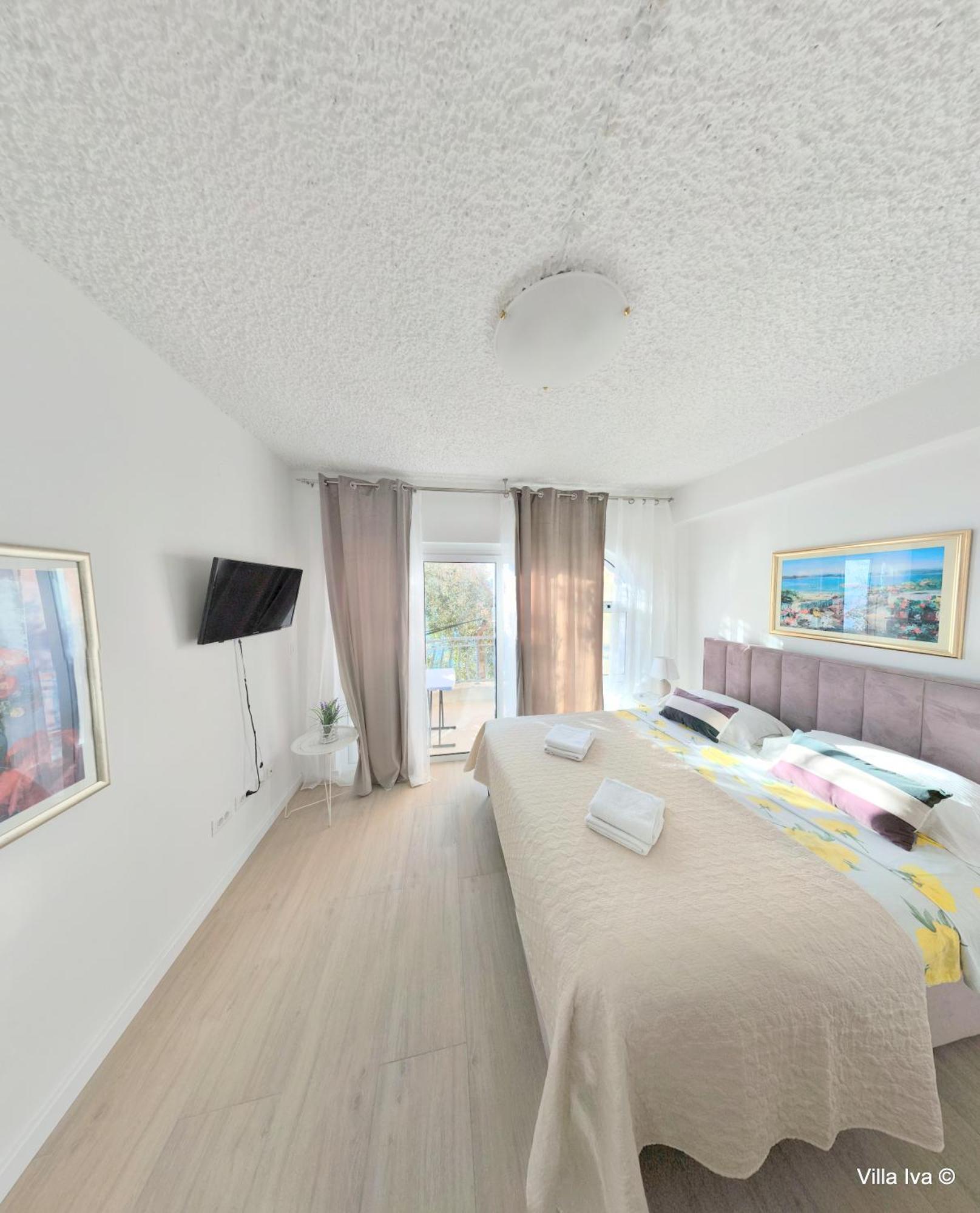 Apartments Iva 오미스 외부 사진